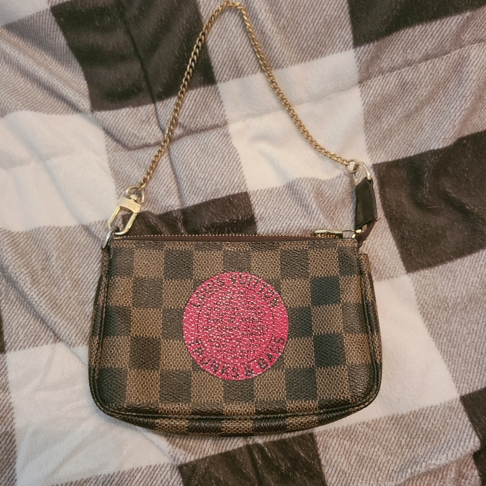 🧡Limited Louis vuitton💚
